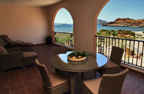 Loreto Resort | Danzante Bay and the indigo waters of the Sea of Cortez.