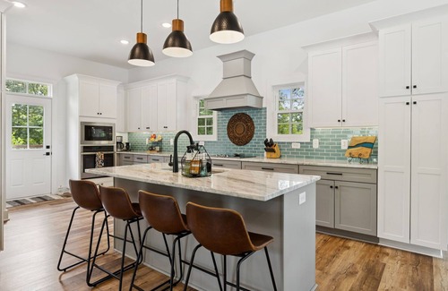 Smithville House | My Friend's Place-Center Hill Lake-close to PatesFord-Hot Tub-Lake View