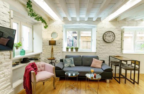Centro - Sagrario Apartment | My Granada Garden - Catedral Lux Suite