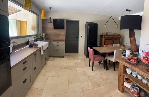 Peypin-d'Aigues House | My house in the luberon. In an oak wood, to enjoy Provence.