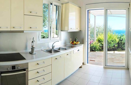 Petaleia Villa | My Rental Homes - Villa Aspro with swimming pool with jacuzzi, terrace sea view