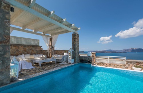 Akrotiri Villa | My Rental Homes - Villa Crystal private infinity pool, sea views and Spa