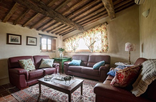 Pienza Villa | My Rental Homes - Villa Pienza with private pool and garden. Wonderful view
