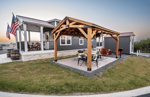 Fredericksburg Cottage | My Songbird - 165