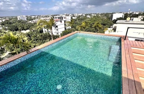 Ejidal Apartment | Mya Black Diamond 202