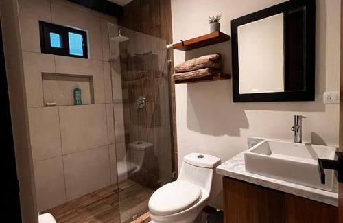 Ejidal Apartment | Mya Black Diamond 202