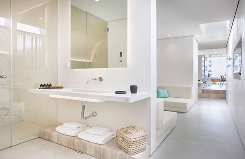 Platis Gialos Hotel | Mykonos Dove Beachfront Hotel