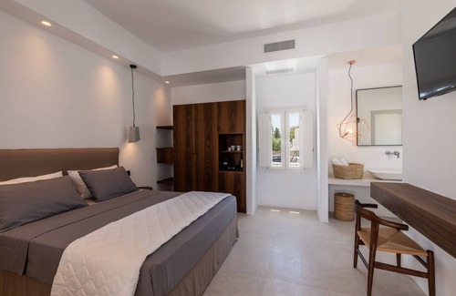 Platis Gialos Hotel | Mykonos Drops