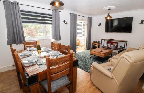 Windermere House | Mylnebeck Lodge
