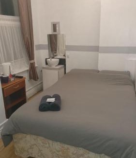 Blackpool Town Center House | MyRoomz Orchid Hotel