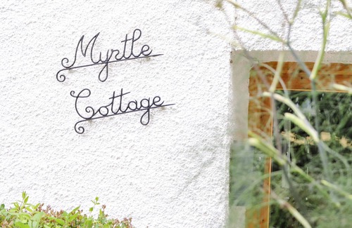 Hayle Cottage | Myrtle Cottage