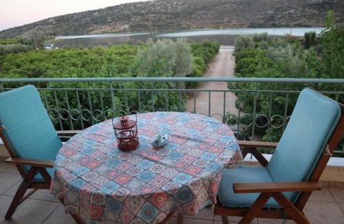 Nafplio House | MYRTO VIVARI