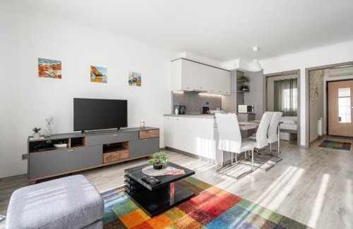 Csarnok negyed Apartment | Mystic Meadows Apartment