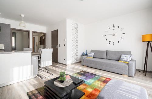 Csarnok negyed Apartment | Mystic Meadows Apartment
