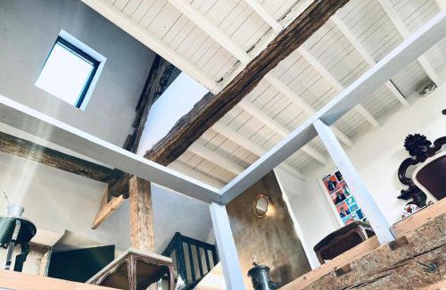 Historisch centrum House | Mystic's Lodge