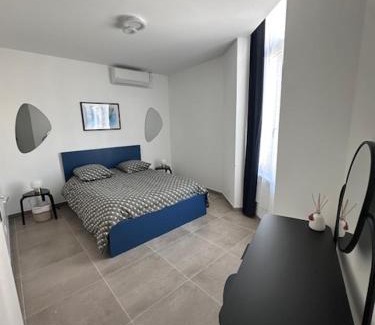 Nimes City Centre Apartment | Nîmes Downtown Apartment