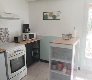 Saint-Aubin-de-Nabirat House | n°9. gite 5 Personnes