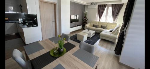 Vizafogo Apartment | N.Cristian Apartment