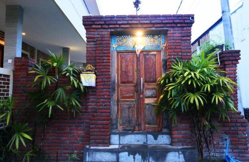 Batu Bolong House | Na-Mi Guesthouse Canggu