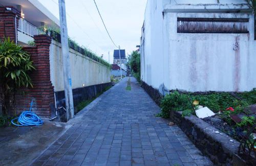 Batu Bolong House | Na-Mi Guesthouse Canggu