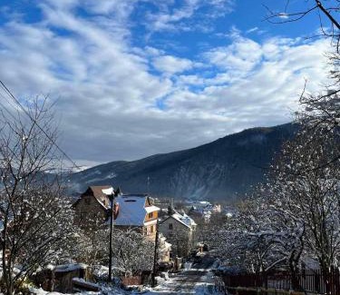 Yaremche House | Na Velykim
