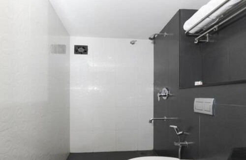 Parthasarathy Puram Hotel | NACHIAPPA PARK T.NAGAR