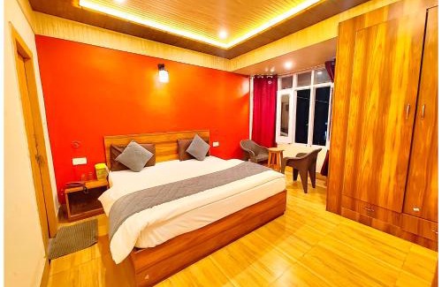 Nainital Hotel | Naini Lake View Hotel Abha Stay Near Mall Road