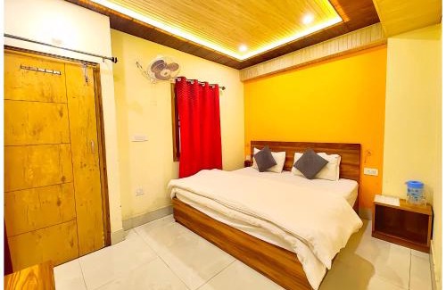 Nainital Hotel | Naini Lake View Hotel Abha Stay Near Mall Road