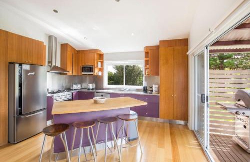 Culburra Beach House | Nalu Pet Friendly 1 Min Walk to Beach