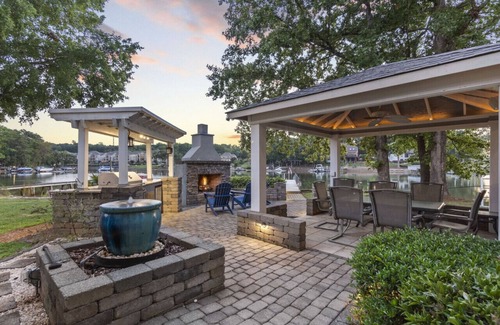 Mount Mourne House | Namastay at Lake Norman