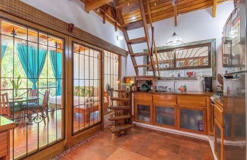 Nosara House | Namaste Beach Bungalow 1 BDR+Loft - 4 Min Walk to Beach