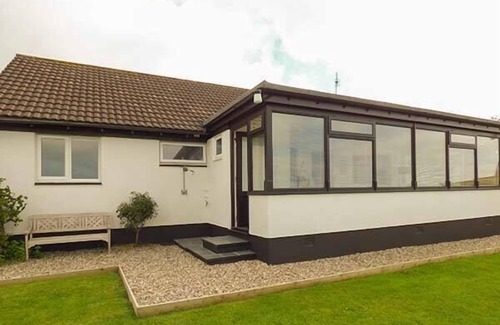 Saint Gennys Cottage | NANS-TEK, family friendly, with hot tub in Crackington Haven