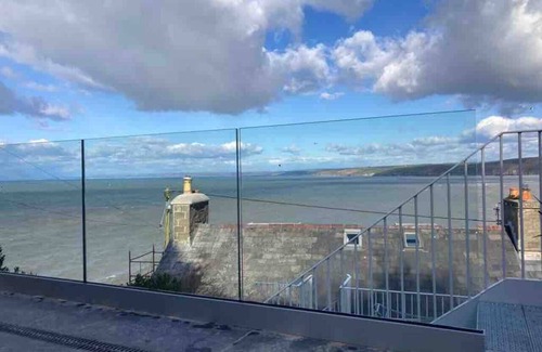 New Quay House | Nant Llys - Spectacularly placed with sea views