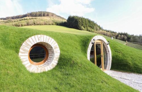 Llanfair Caereinion House | Nant y Garnedd