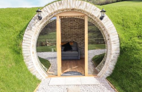 Llanfair Caereinion House | Nant y Garnedd