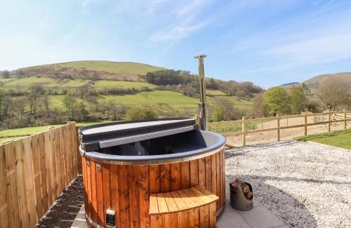 Llanfair Caereinion House | Nant y Garnedd