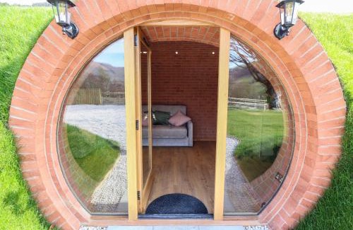 Llanfair Caereinion House | Nant yr Esgair