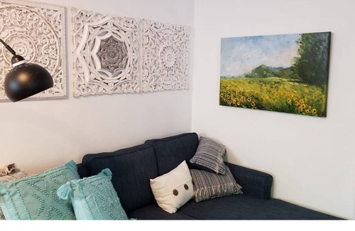 Angwin House | Napa Valley Farmhouse Cottage (pet friendly)
