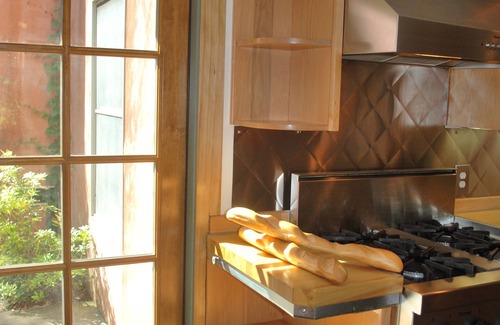 St. Helena House | Napa Valley Hideaway; Secluded Setting in St. Helena, Heart of the Wine Country