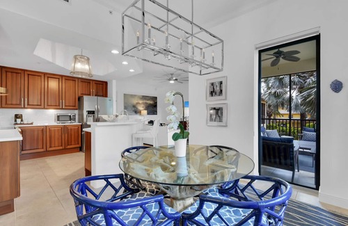Royal Harbor Condo | NAPLES BAY RESORT I-205 - Coastal Condo in Downtown Resort Complex
