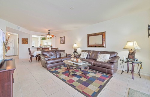 Naples Condo | Naples Lakefront Condo - Steps to community pool