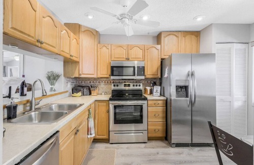 Naples Condo | Naples Royal Wood Golf & Country Club Condo