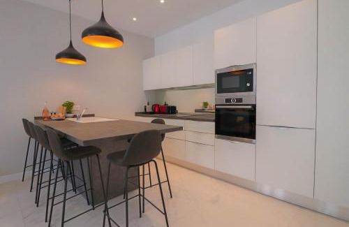 Riou - Petit Juas - Av de Grasse Apartment | NAPOLEON Luxurious renovated apartment 1min from Palais
