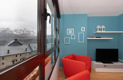 Panticosa Apartment | Narnia by BeValle