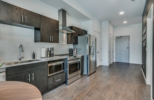 Edgehill Condo | Nashville Condo Gulch/Downtown-Walking Distance