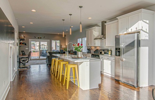 Salemtown House | Nashville Home w/Rooftop Deck < 2 Mi to Dtwn