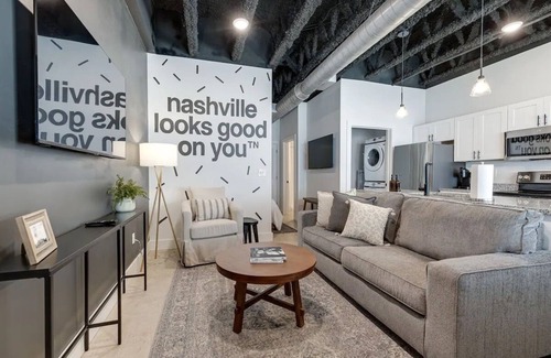 Nashville Condo | Nashville Looks Good On You