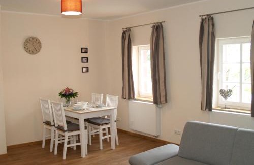 Mutzenich Apartment | Nassenhof