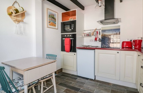 Par Cottage | Nasturtium Cottage