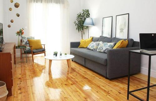 Thessaloniki City Centre Apartment | Nat's place Friends & Family Thessaloniki next to metro